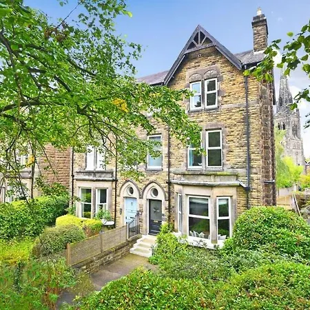 Victorian Elegance In The Heart Of *